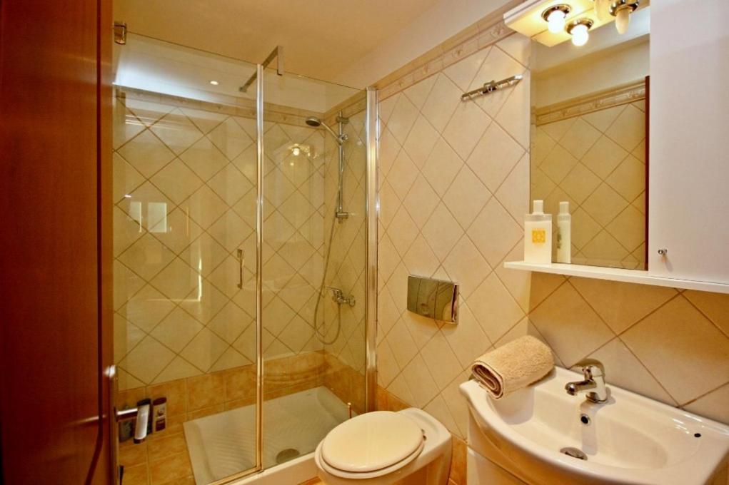 Villa Spiti Ute Makrades Екстер'єр фото