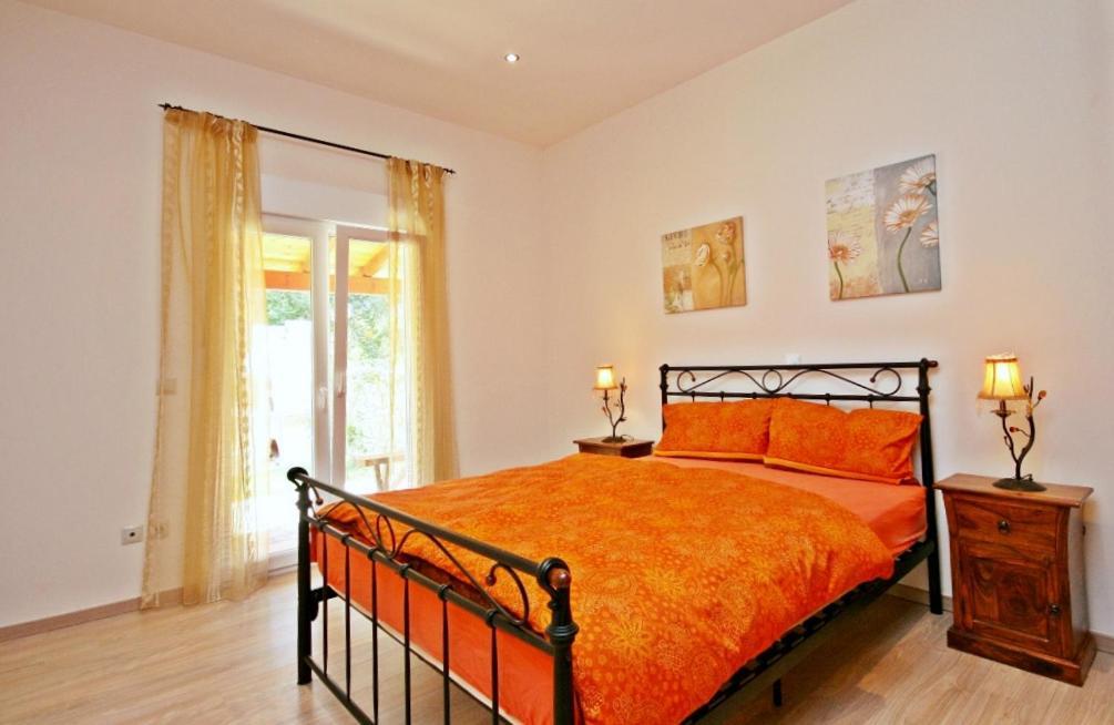 Villa Spiti Ute Makrades Екстер'єр фото