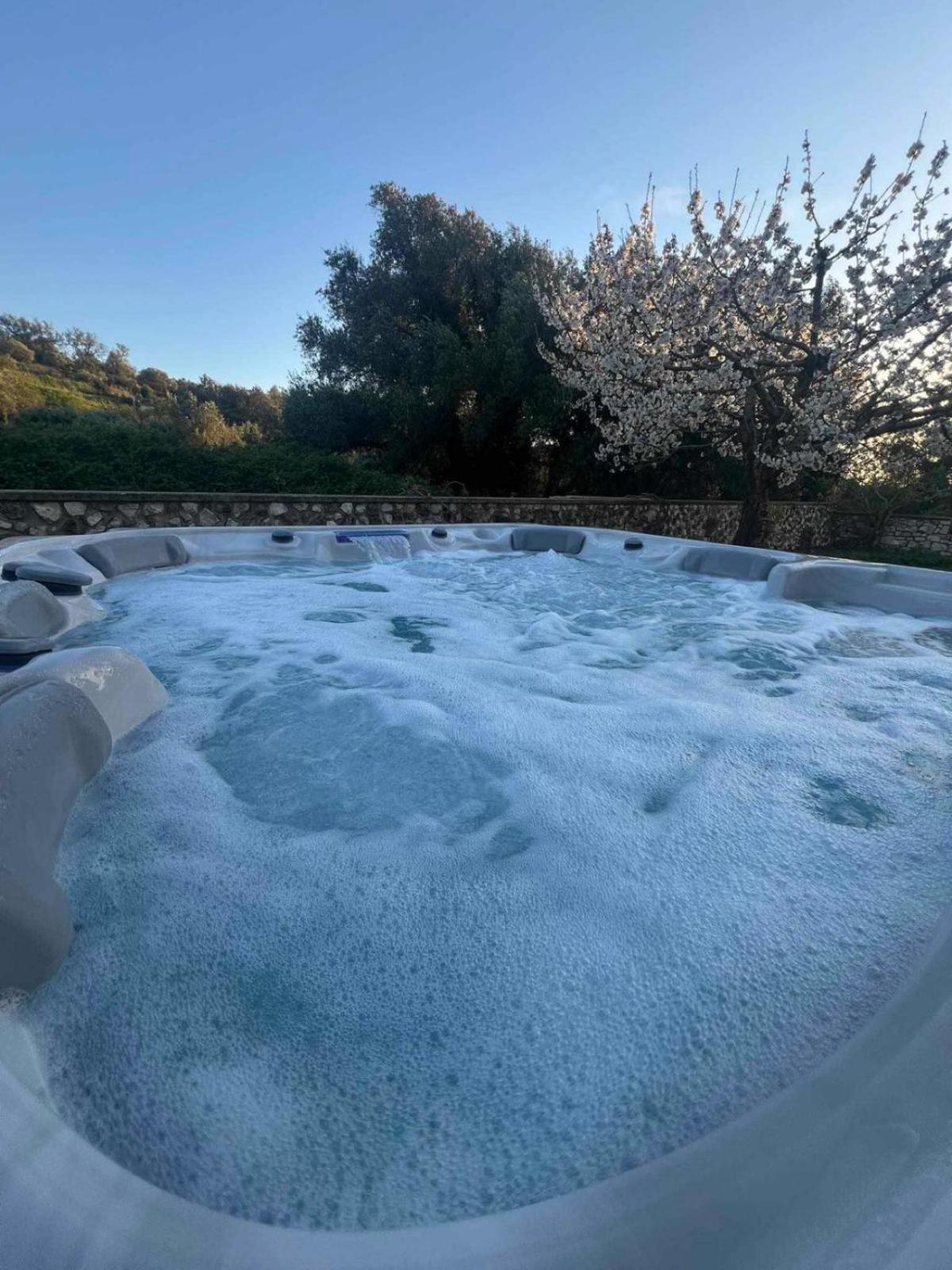 Villa Spiti Ute Makrades Екстер'єр фото